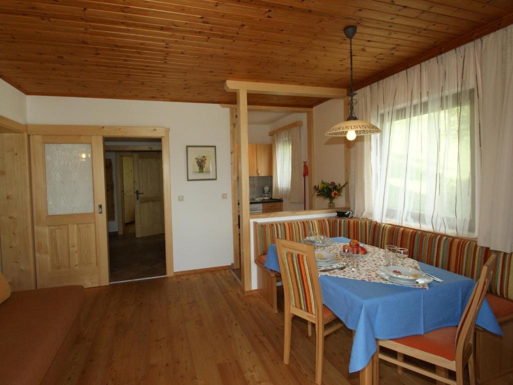 Biobauernhof Nussbaumer Nussdorf am Attersee Room photo